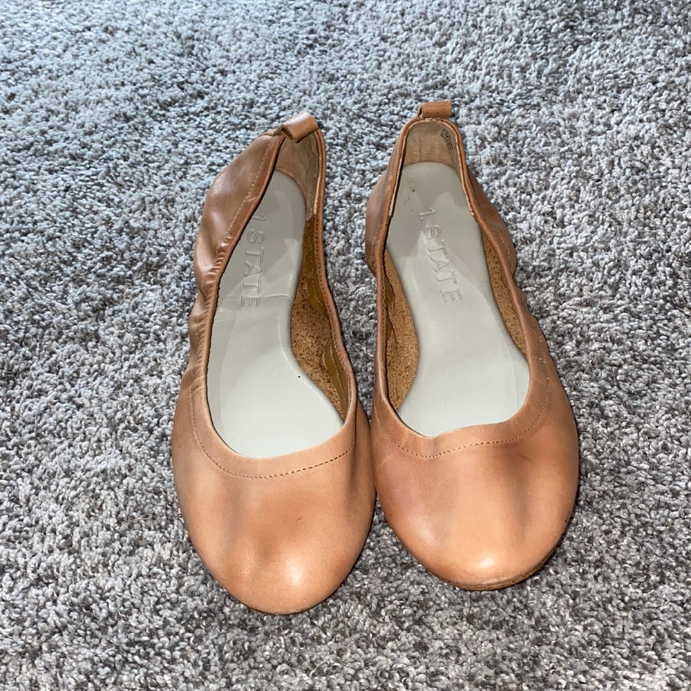 1.State Women's Shay Ballet Leather Flat